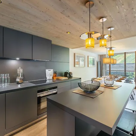 Moderne Avec Terrasse, Pres Des Remontees, 4 Adultes + 5 Enfants, Services Inclus - Fr-1-562-75 Appartement Courchevel